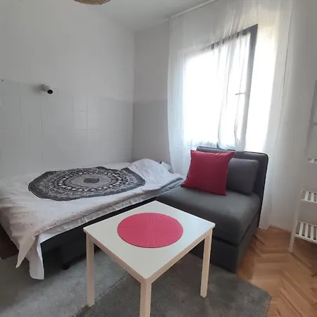 Park 1 Marko Free Parking * 브라네